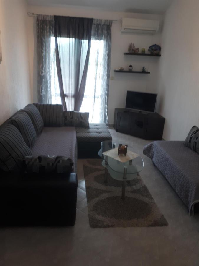 Apartments Makaus Kampor Екстер'єр фото