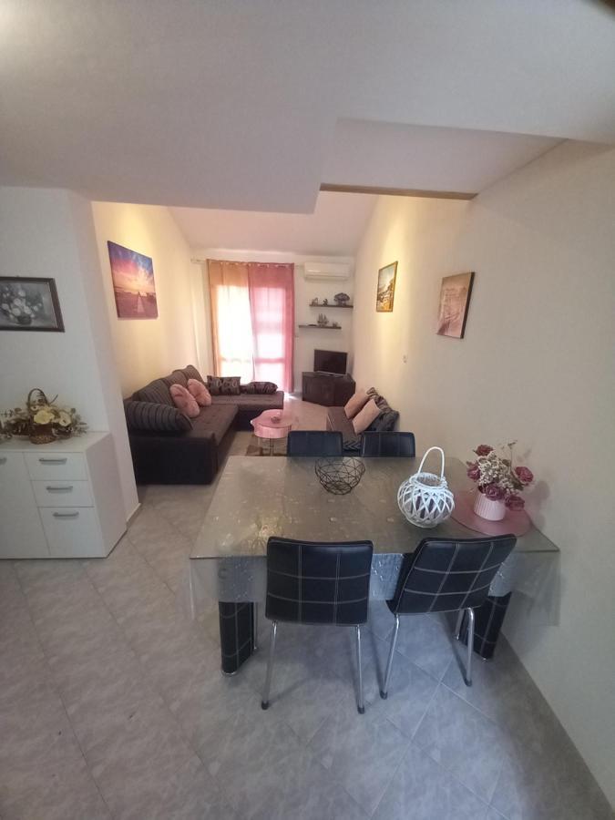 Apartments Makaus Kampor Екстер'єр фото