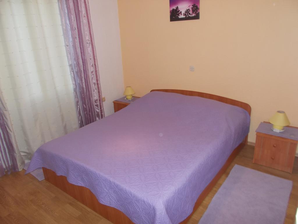 Apartments Makaus Kampor Екстер'єр фото